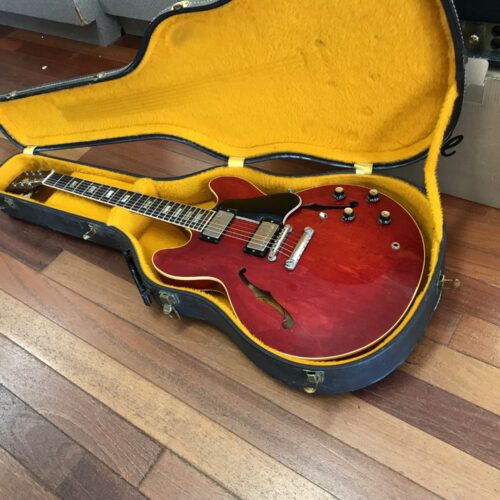 1964 Gibson ES 335 original red and wide nut super clean