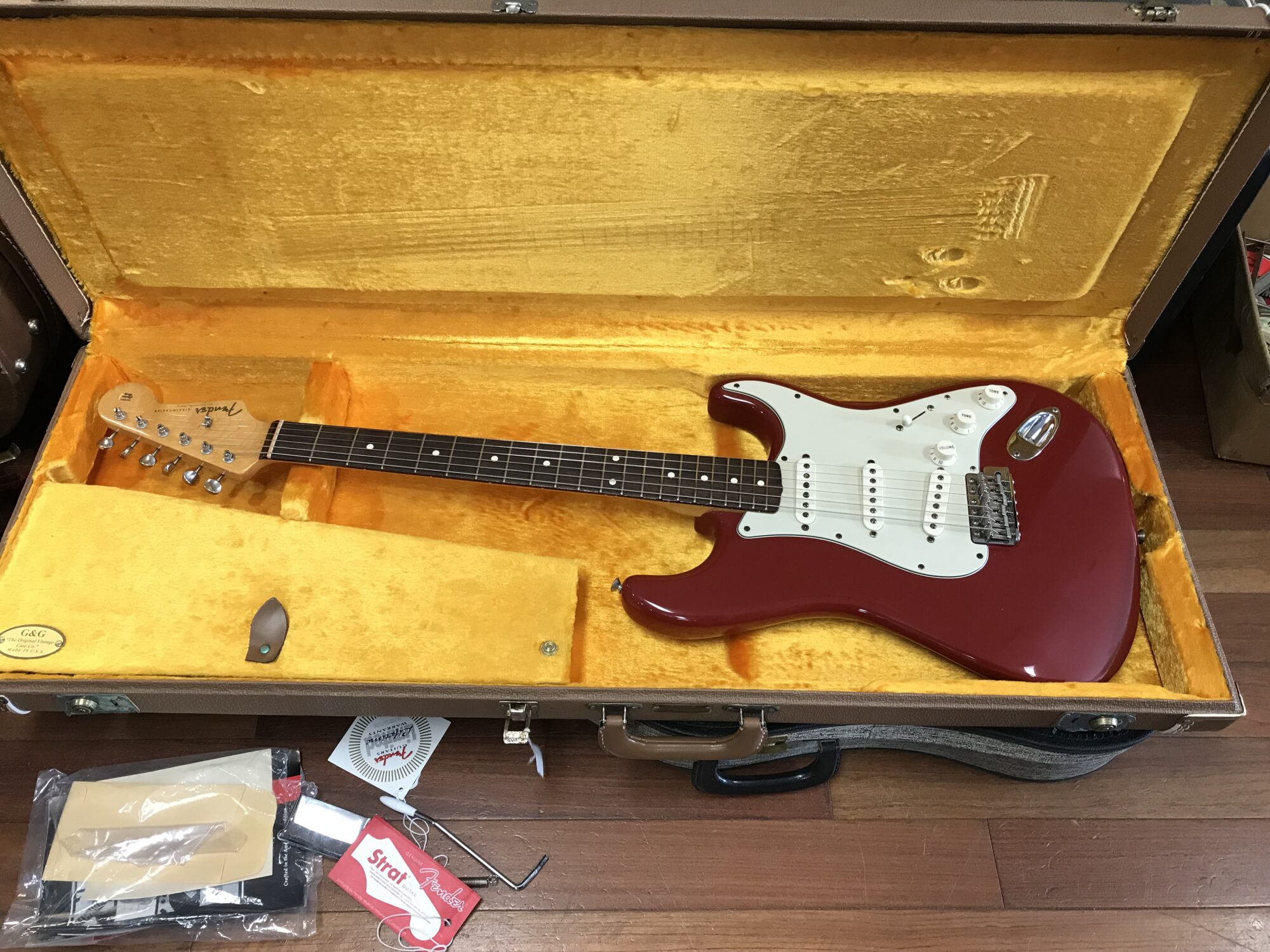 2003 Fender 62 vintage reissue Stratocaster great color