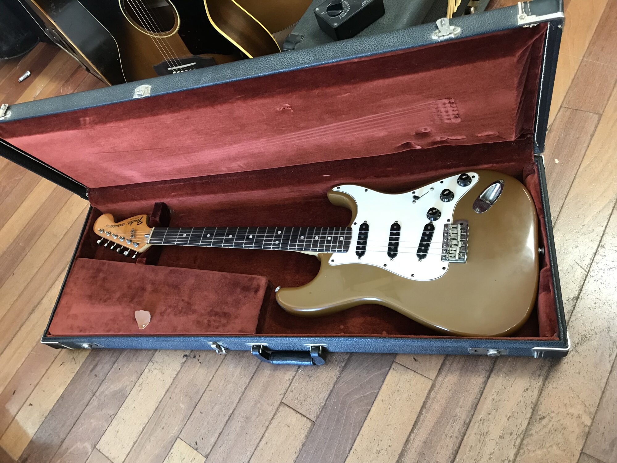 1980 Fender International Colors Sahara Taupe Stratocaster