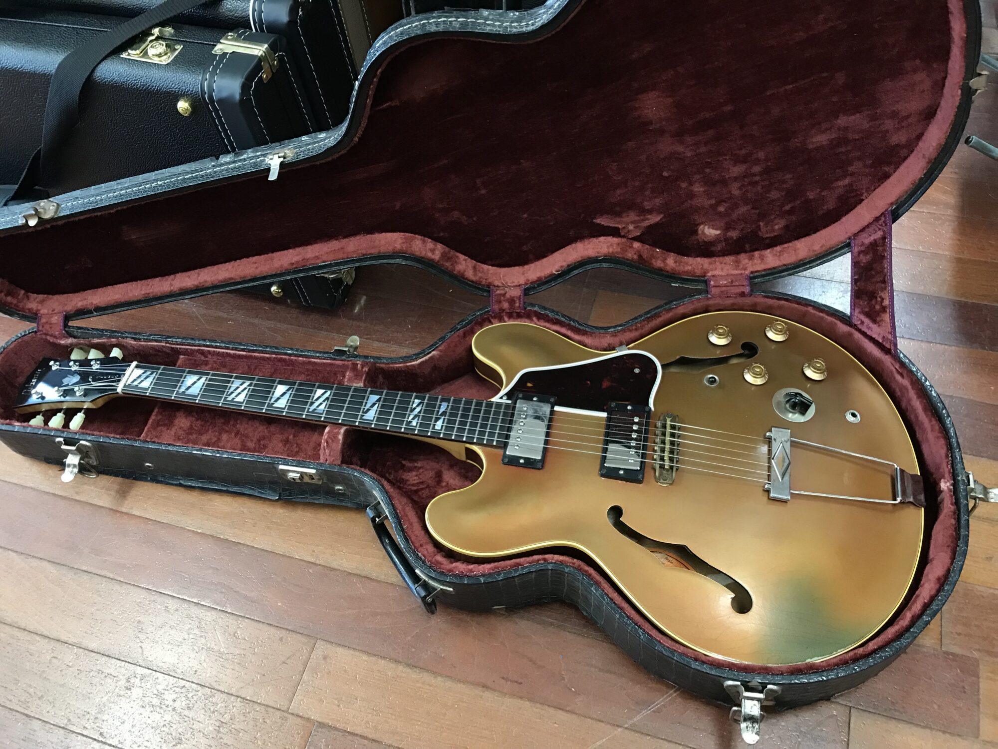 1967 Gibson Sparkling Burgundy ES 345